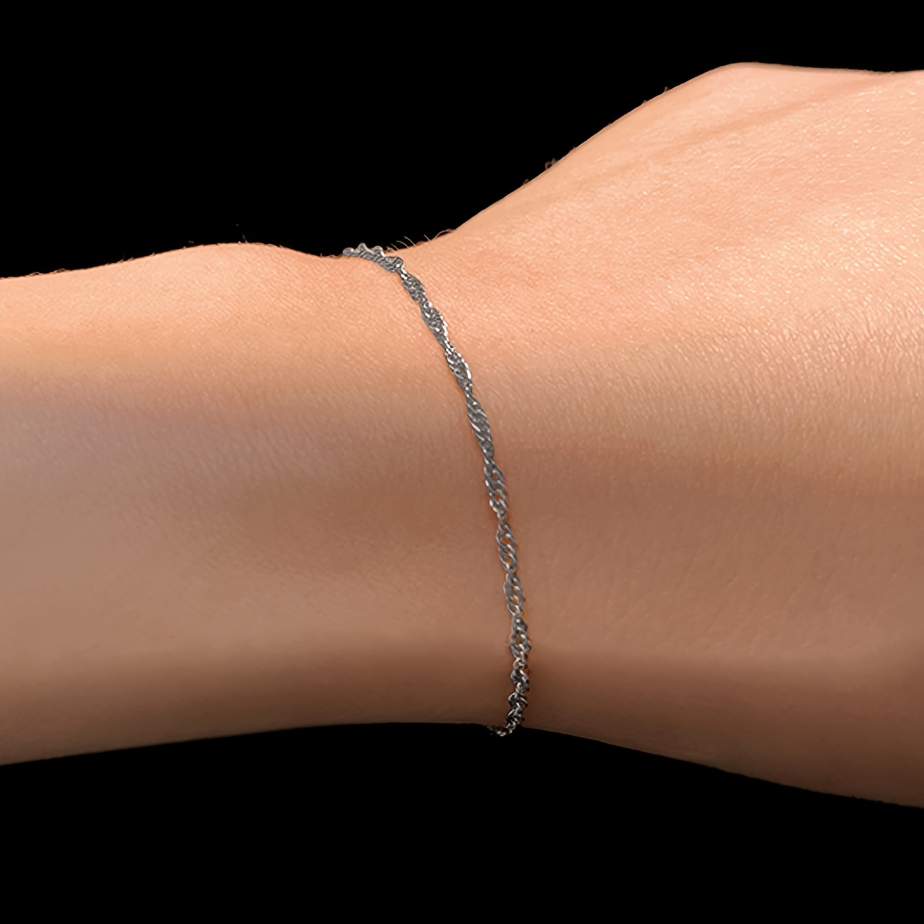 Women's Exquisite Plain Circle Bracelet, Versatile Design